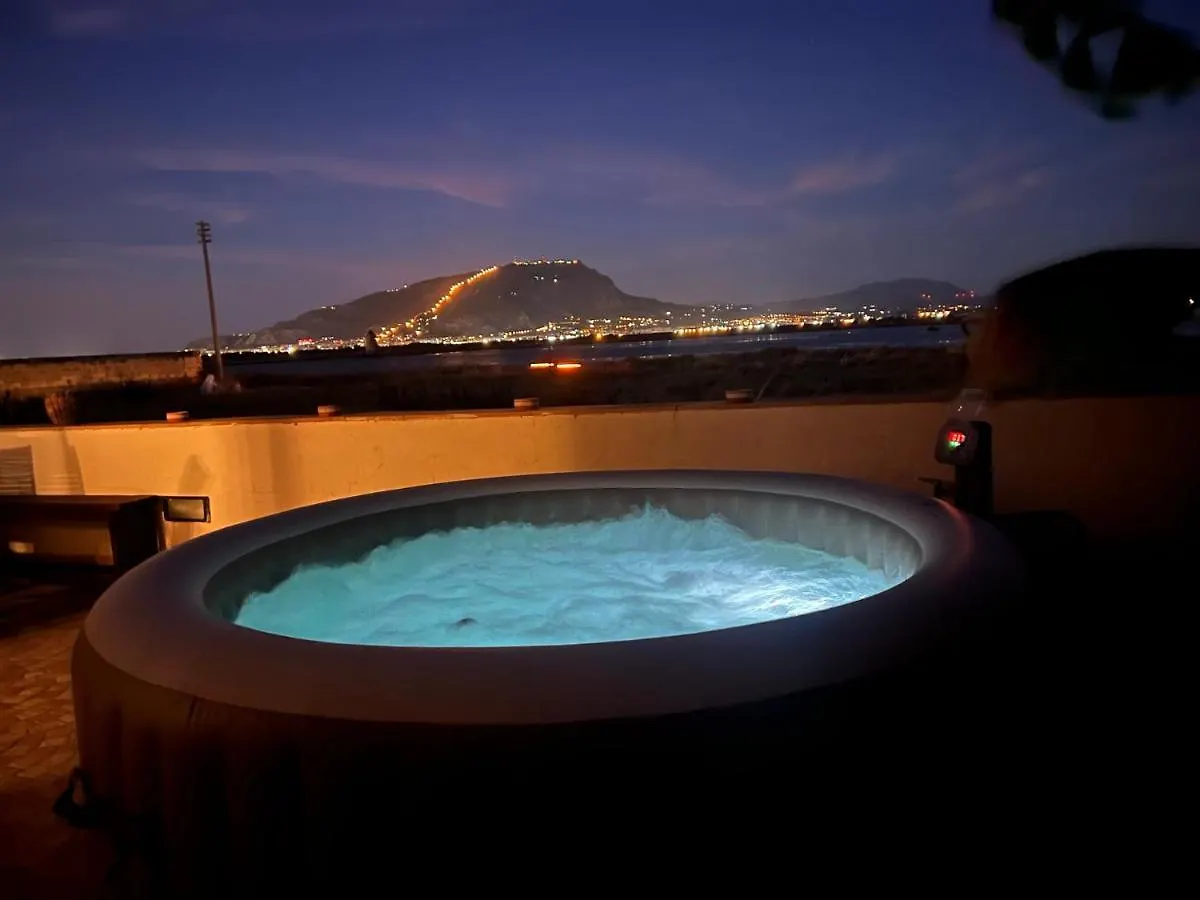 Villa Esclusiva In Riserva Naturale Torre Nubia Prázdninový dům